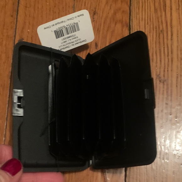 NWT card holder & eye masks (2 pieces) - Picture 4 of 10